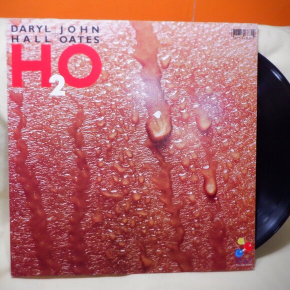 ~~~ DARYL HALL & JOHN OATES ~~~ H2O - Picture 1 of 1